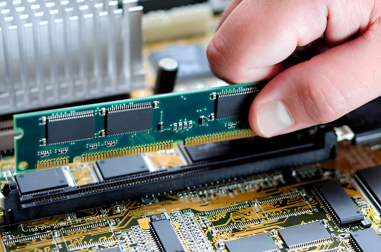 خرید رم کامپیوتر DDR4 یا DDR5